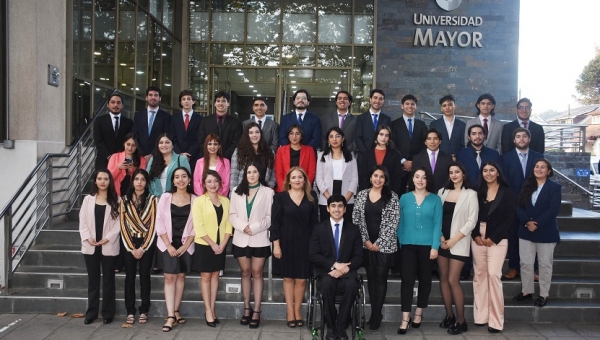 Universidad Mayor tituló y graduó a más de 700 profesionales en la sede Temuco